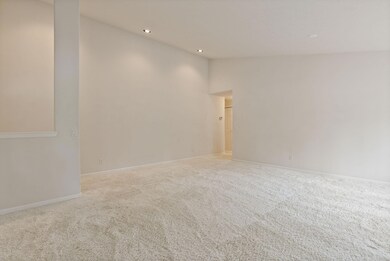 2627 NW Rainbow Ridge Dr, Bend, OR 97701 - photo 5