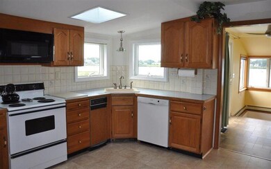 12 Circuit Ave, Wareham, MA 02571 - photo 6