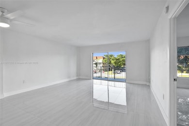 4164 Inverrary Dr unit 305, Lauderhill, FL 33319 - photo 7