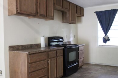 10105 Red Oak Ln, Moss Point, MS 39562 - photo 3