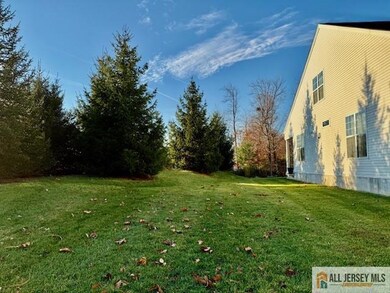 9 Bellingham Dr, Kendall Park, NJ 08824 - photo 4