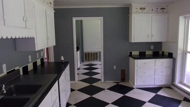 1005 Matthews Rd, Tylertown, MS 39667 - photo 5