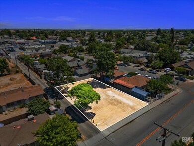 188 N Wall St, Shafter, CA 93263 - photo 2