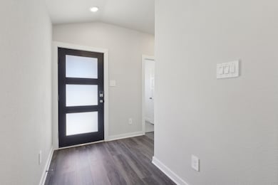 5617 Madden Ln, Houston, TX 77048 - photo 4