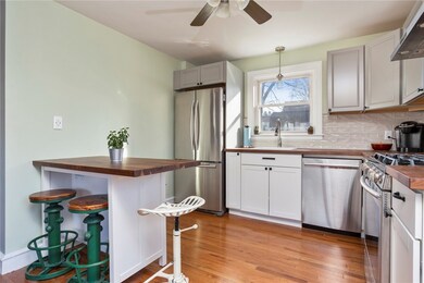 20 Brown Ave, North Providence, RI 02911 - photo 3