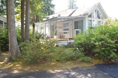 3700 N Hwy 101 #68 001