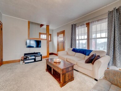 1736 C Ave NW, Cedar Rapids, IA 52405 - photo 5