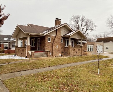 2921 Champaign Ave, Mattoon, IL 61938 - photo 4
