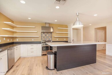 4453 N 54th St, Phoenix, AZ 85018 - photo 4