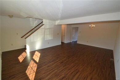 110 Walnut St, Freemansburg, PA 18017 - photo 2