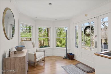 19 Holly Way Foyer