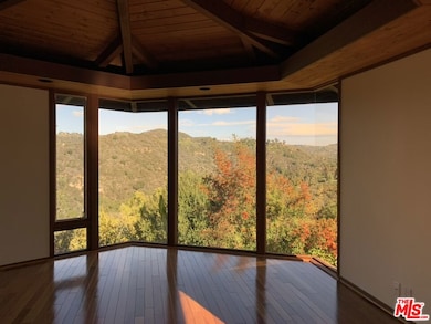 21277 Entrada Rd, Topanga, CA 90290 - photo 4