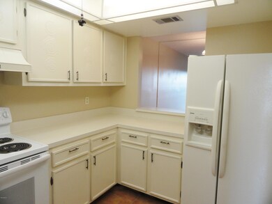 Bright & Light Kitchen