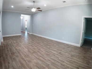 1049 Reverend b j Lewis Dr, Houston, TX 77088 - photo 5