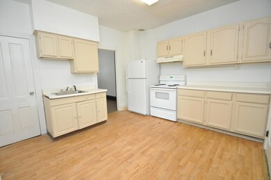 701 Sarah St, Stroudsburg, PA 18360 - photo 4