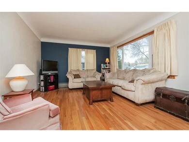 355 21st St NW, Cedar Rapids, IA 52405 - photo 3