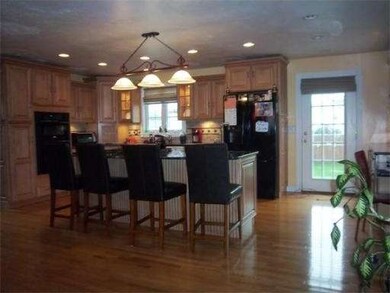 30 Maplewood Dr, Fall River, MA 02721 - photo 7