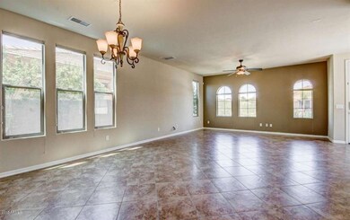 6-Family-Dining Rooms