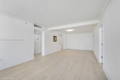 401 BLU unit 613, Miami Beach, FL 33141 - photo 7