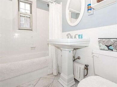 Warwick Condos unit 344, Brookline, MA 02446 - photo 5