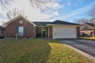 3890 Westglen Dr, Alvin, TX 77511 - photo 2