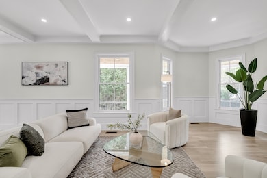 686 Centre St, Newton, MA 02458 - photo 5