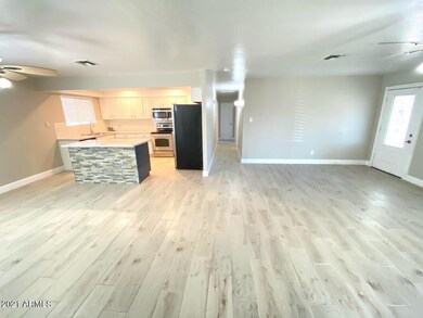 4016 N 80th Dr, Phoenix, AZ 85033 - photo 6