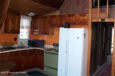 446 Milford Rd, Lehman Township, PA 18324 - photo 2