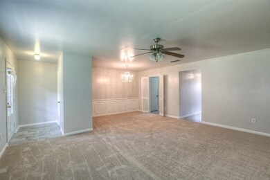 10340 Briar Forest Dr unit 30, Houston, TX 77042 - photo 2