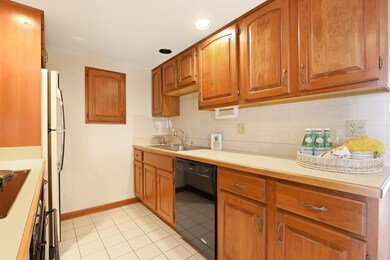 The Kentwood unit 77, Arlington, MA 02476 - photo 7