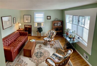 112 Zinnia Dr, Cranston, RI 02920 - photo 4