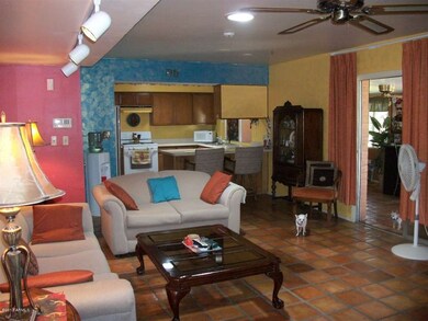 3716 family room 1