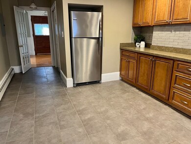 28 Richardson Ave unit D, Wakefield, MA 01880 - photo 4