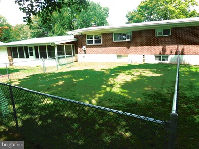 6209 Rolling View Dr, Sykesville, MD 21784 - photo 7