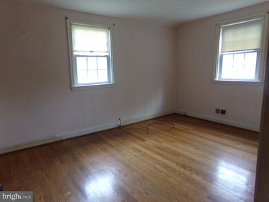 2013 Crestview Rd, Baltimore, MD 21239 - photo 5