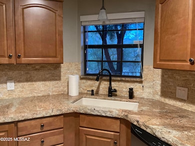 6500 N Tierra de Las Catalinas, Tucson, AZ 85718 - photo 4