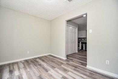 7627 Woodland Dr W, Houston, TX 77040 - photo 6