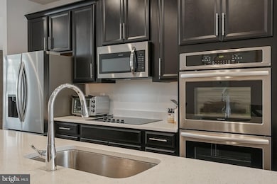 10719 Shadewell Spring Way, Manassas, VA 20110 - photo 6