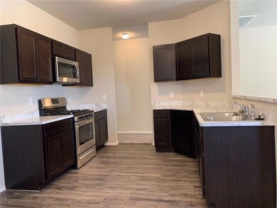 1903 Oak Tree Ct, Shawnee, OK 74804 - photo 4