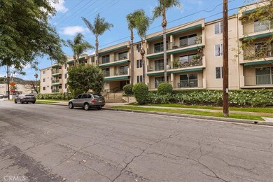 Country Club Condominiums unit 308, Sherman Oaks, CA 91403 - photo 2