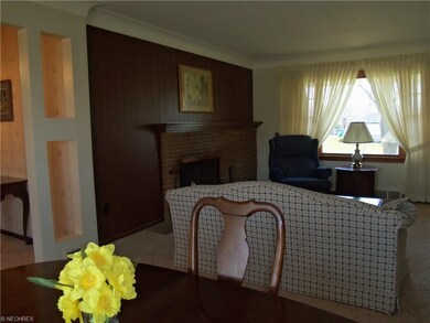 2261 Pine Ridge Dr, Wickliffe, OH 44092 - photo 7