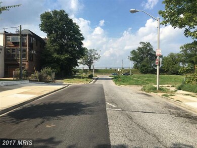 2535 Brookfield Ave, Baltimore, MD 21217 - photo 4