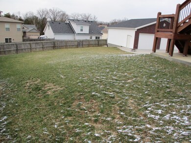 148 Halcomb Ct, Mount Washington, KY 40047 - photo 5