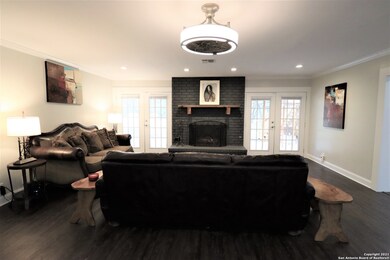 12520 Stage Coach Ln, Helotes, TX 78023 - photo 3