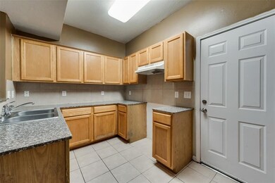 6422 New York St unit A/B, Houston, TX 77021 - photo 5