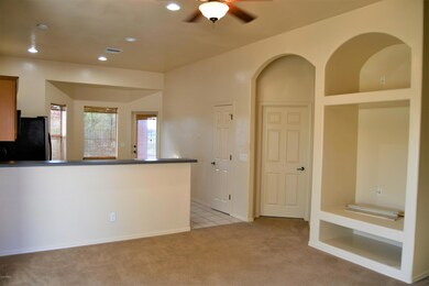 3400 PH Living room