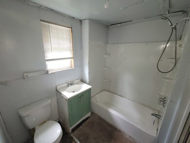 605 Hosea Dolphus Sr Ave, Lufkin, TX 75904 - photo 7