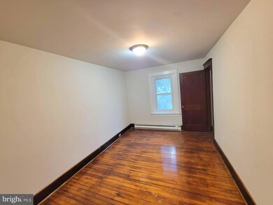 266 Rowan Aly, Pottstown, PA 19464 - photo 3