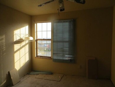 622 Farnam St, Davenport, IA 52803 - photo 3