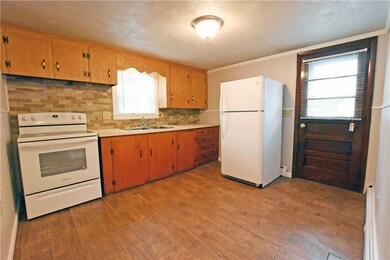 128 Oak Crest Dr, Riverside, RI 02915 - photo 5